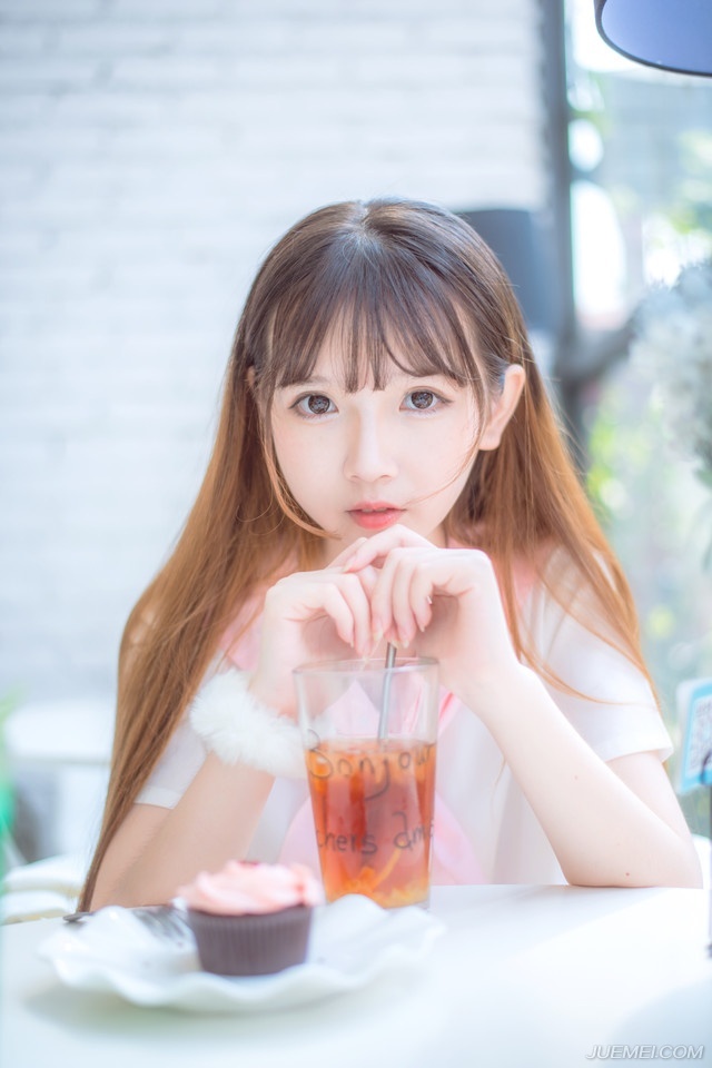 “幼常可听过法正此人？”诸葛亮不答反问道。